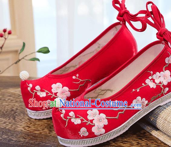 China Handmade Wedding Shoes Traditional Ming Dynasty Princess Pearls Shoes Embroidered Xiuhe Suit Shoes