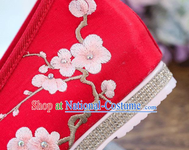 China Handmade Wedding Shoes Traditional Ming Dynasty Princess Pearls Shoes Embroidered Xiuhe Suit Shoes