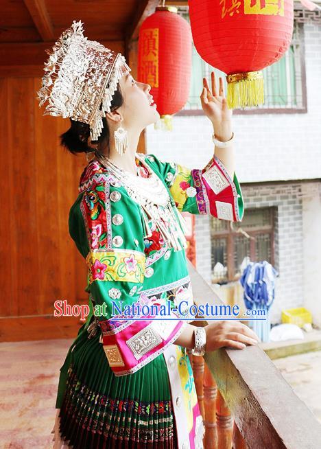 China Guizhou Minority Folk Dance Green Outfits Ethnic Stage Performance Dress Miao Nationality Clothing and Hat