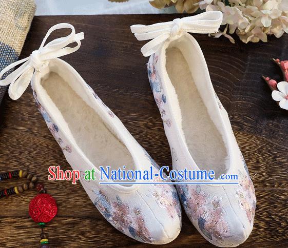 China Embroidered Peach Blossom Shoes Handmade Diamante Hanfu Shoes Traditional Folk Dance White Cloth Shoes