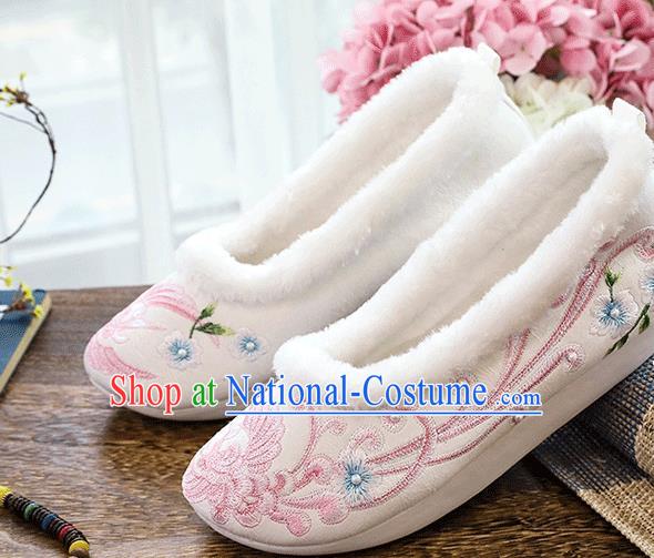 China National Woman Winter Shoes Traditional Embroidered Pearls White Cloth Shoes Folk Dance Shoes