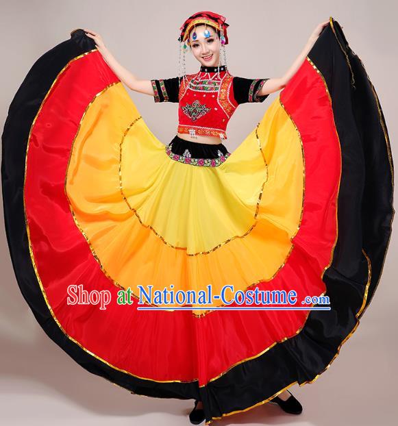 China Minority Torch Festival Dress Yi Nationality Folk Dance Costumes Guizhou Ethnic Performance Outfits and Headwear