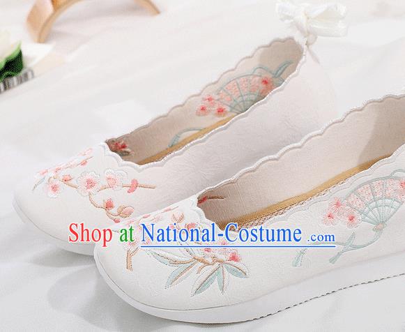 China Traditional Shoes Folk Dance Platform Shoes Embroidered Plum Fan White Cloth Shoes