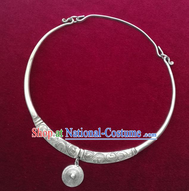 Chinese Handmade Silver Carving Necklet Hmong Ethnic Wedding Jewelry Accessories