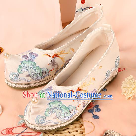 Chinese Traditional Hanfu Footwear Ancient Ming Dynasty Princess Shoes Embroidered Deer White Satin Shoes