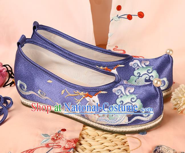 Chinese Ancient Ming Dynasty Princess Shoes Embroidered Deer Blue Satin Shoes Traditional Footwear Hanfu Shoes