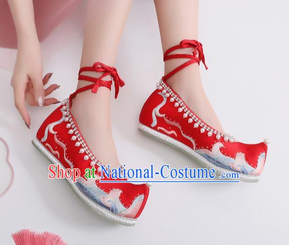 China Embroidered Red Cloth Shoes Ancient Wedding Shoes Traditional Hanfu Shoes Ming Dynasty Pearls Shoes