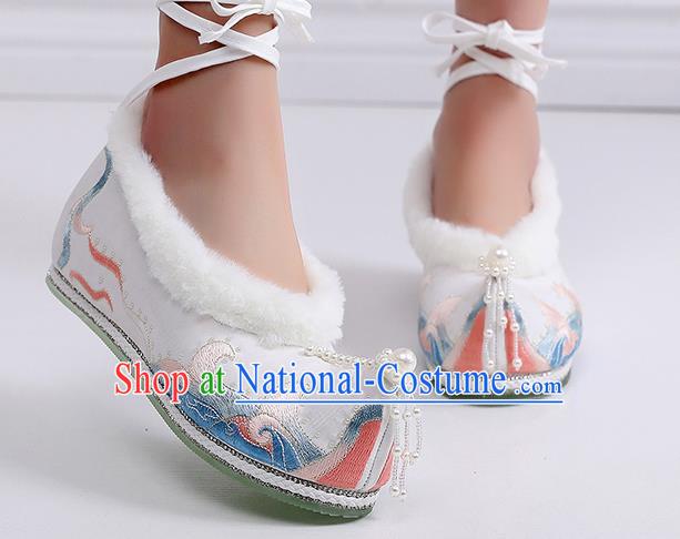 China Ming Dynasty Pearls Tassel Shoes Embroidered White Cloth Shoes Ancient Shoes Traditional Hanfu Winter Shoes