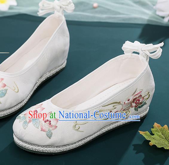 Chinese Embroidery Flowers Shoes Traditional Hanfu Shoes National Woman White Cloth Shoes