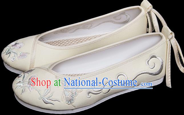 Chinese Classical Embroidered Butterfly Shoes Traditional Light Yellow Cloth Shoes National Woman Shoes