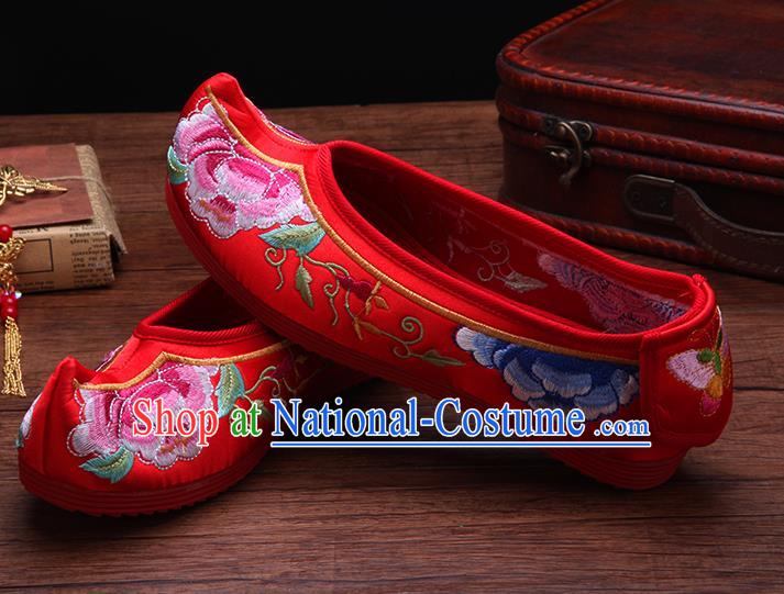 Chinese Traditional Wedding Bride Shoes National Red Cloth Shoes Classical Embroidered Peony Shoes