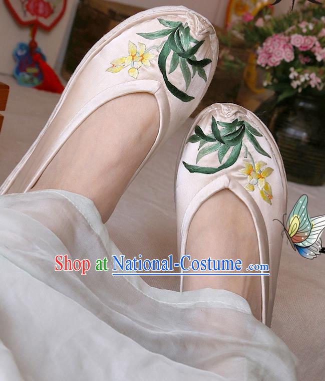 Chinese Yunnan Ethnic Beige Satin Shoes Hand Embroidered Orchids Shoes Traditional National Shoes