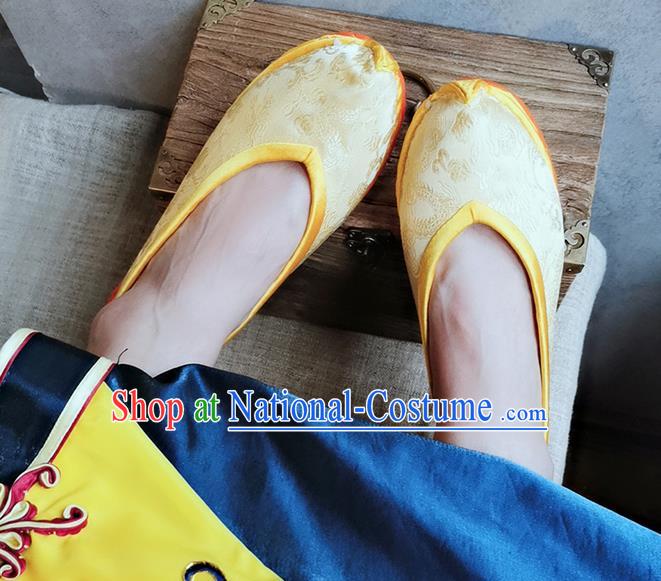 Chinese Classical Dragons Pattern Shoes Hand Golden Brocade Shoes Traditional Ancient Empress Shoes