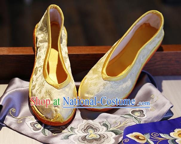 Chinese Handmade Light Golden Brocade Shoes Traditional Ancient Empress Shoes Classical Dragons Pattern Shoes