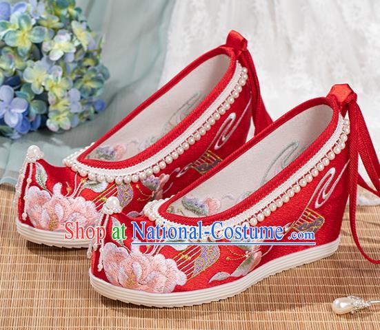 Chinese National Wedding Red Embroidered Shoes Traditional Pearls Tassel Shoes Classical Wedge Heel Shoes