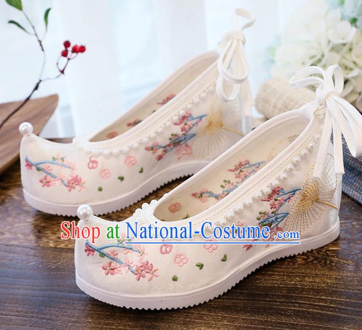 Chinese National Wedge Heel Shoes Embroidery White Cloth Shoes Traditional Woman Shoes