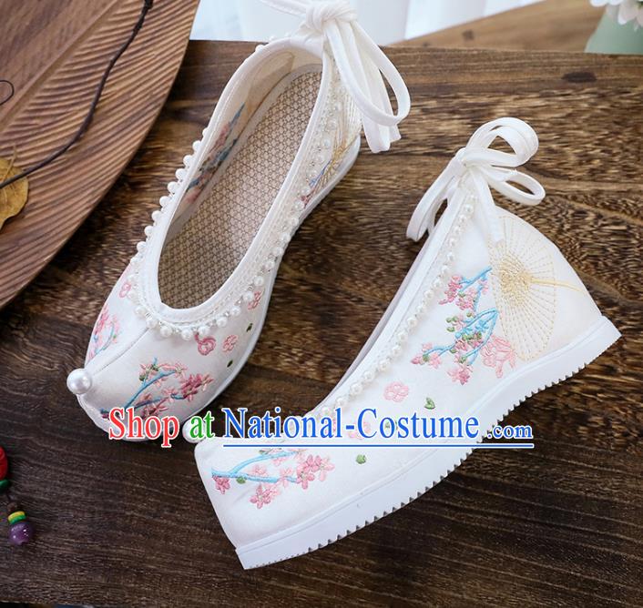 Chinese National Wedge Heel Shoes Embroidery White Cloth Shoes Traditional Woman Shoes