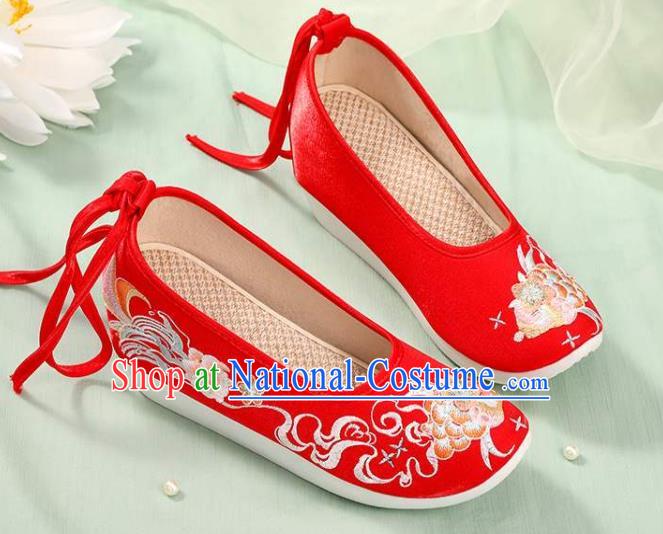 Chinese Wedding Embroidery Peony Shoes National Woman Footwear Traditional Beijing Bride Red Cloth Shoes