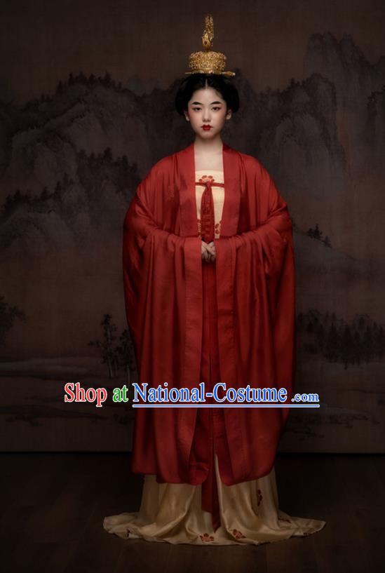 China Ancient Royal Princess Garment Costumes Traditional Five Dynasties Court Woman Historical Dress Clothing and Handmade Headpieces