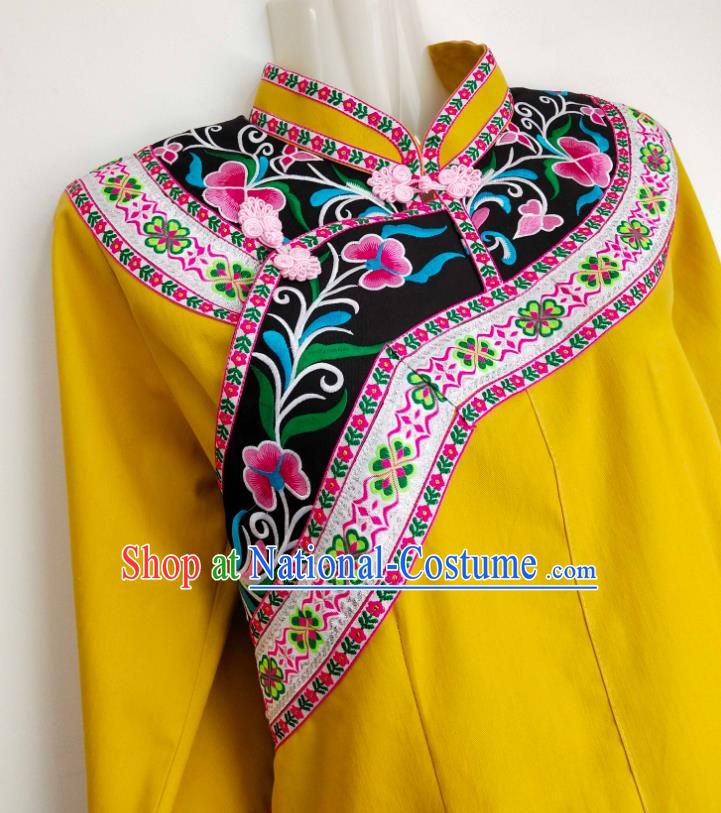 Chinese Guangxi Minority Embroidered Shirt Clothing Zhuang Nationality Yellow Blouse Ethnic Woman Top Garment