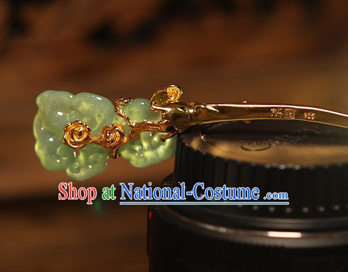 China Handmade Jadeite Cloud Hairpin Traditional Cheongsam Headwear Ancient Palace Lady Golden Hair Stick