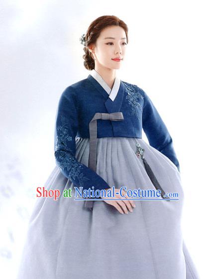 Korean Traditional Garments Fashion Asian Korea Hanbok Clothing Mother Navy Blouse and Blue Dress