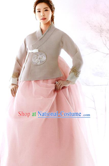 Asian Korea Traditional Garments Fashion Korean Bride Hanbok Clothing Wedding Grey Blouse and Pink Dress