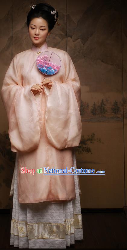 China Traditional Ming Dynasty Nobility Beauty Historical Clothing Ancient Royal Countess Hanfu Dress Garments