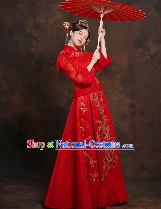 China Traditional Embroidered Wedding Costumes Classical Bride Red Blouse and Skirt