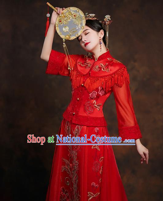 China Traditional Embroidered Wedding Costumes Classical Bride Red Blouse and Skirt