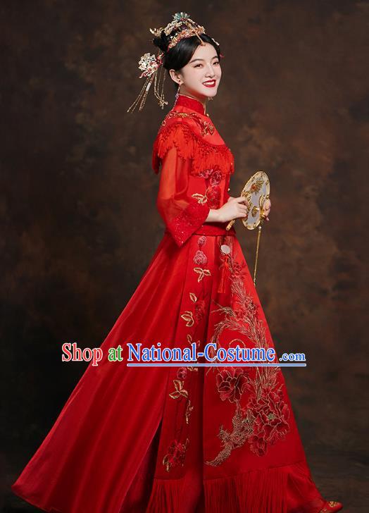 China Traditional Embroidered Wedding Costumes Classical Bride Red Blouse and Skirt