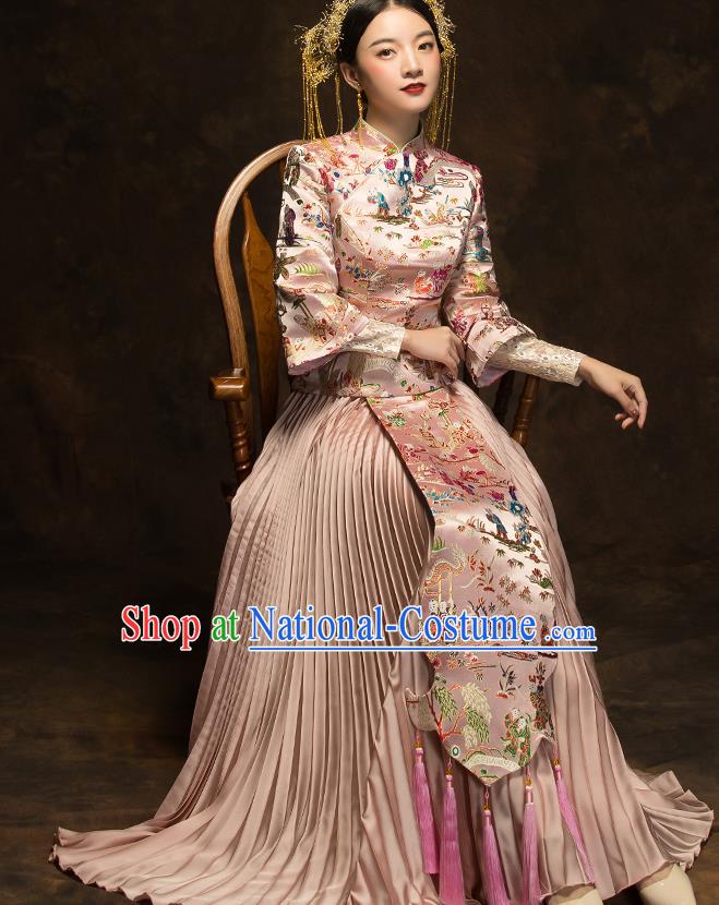 China Classical Embroidered Pink Xiuhe Suit Bride Dress Traditional Wedding Costumes