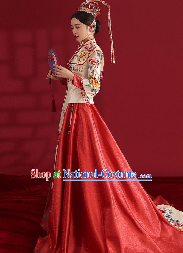 China Classical Embroidered Phoenix Peony Wedding Dress Traditional Bride Xiuhe Suit Costumes