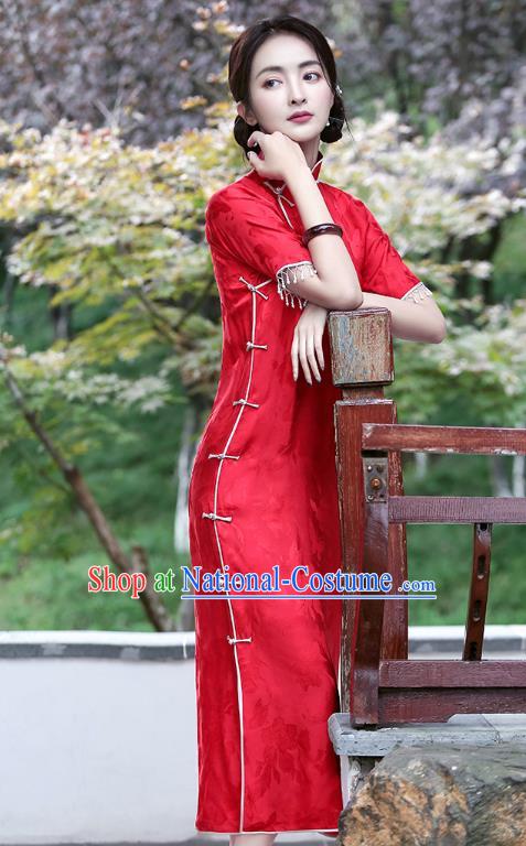 Republic of China National Young Woman Cheongsam Traditional Beads Tassel Red Silk Qipao Dress