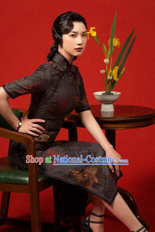 China Classical Gambiered Guangdong Gauze Cheongsam Traditional Minguo Shanghai Woman Deep Brown Silk Qipao Dress