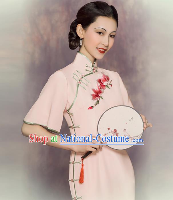 China Classical Shanghai Woman Cheongsam Traditional Minguo Embroidered Mangnolia Pink Silk Qipao Dress