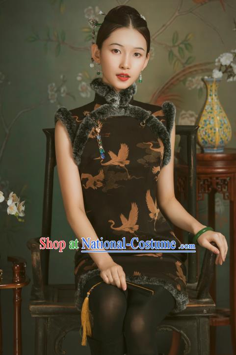 China Classical Crane Pattern Brown Sleeveless Cheongsam Traditional Minguo Gambiered Guangdong Gauze Qipao Dress