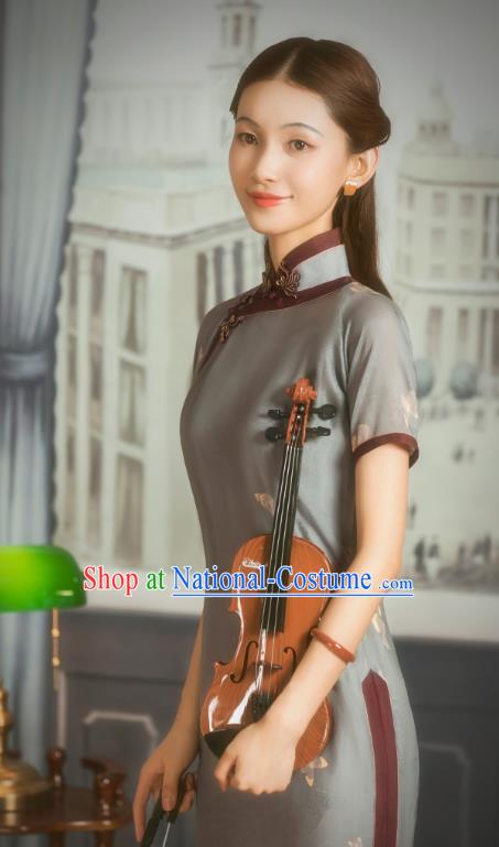 China Classical Old Shanghai Cheongsam Traditional Minguo Young Lady Grey Silk Qipao Dress