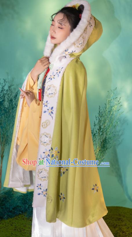 China Ancient Royal Princess Hanfu Cape Traditional Ming Dynasty Female Clothing Embroidered Cloak