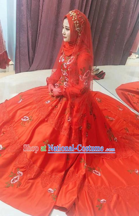 Chinese Traditional Wedding Garment Costumes Hui Ethnic Bride Clothing Classical Embroidered Red Trailing Dress and Headdress