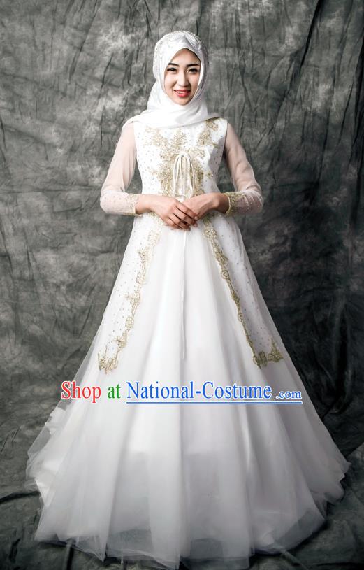 Chinese Classical Embroidered White Full Dress Traditional Hui Nationality Wedding Garment Costumes Ethnic Bride Clothing