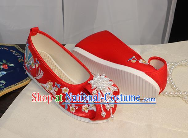 Chinese Ming Dynasty Red Embroidered Shoes Wedding Pearls Tassel Shoes Traditional Hanfu Shoes Ancient Princess Shoes