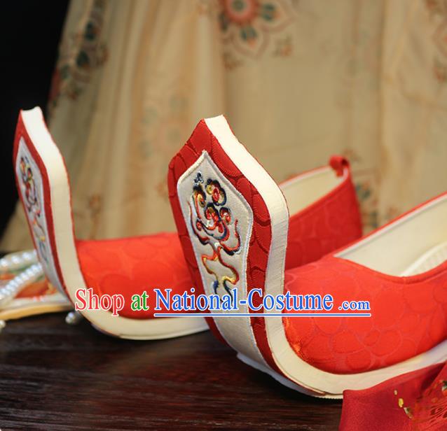 Chinese Tang Dynasty Embroidered Shoes Wedding Red Cloth Shoes Traditional Hanfu Shoes Ancient Princess Shoes