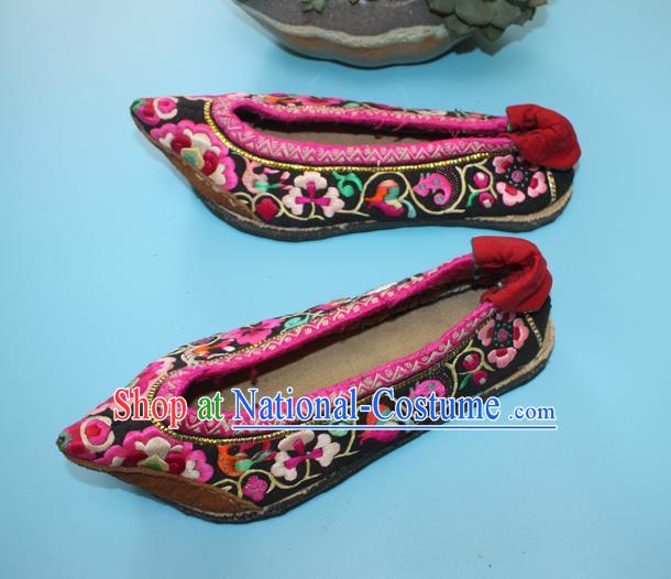 Chinese Yunnan Folk Dance Shoes Traditional Black Full Embroidered Shoes Handmade Bai Nationality Woman Shoes