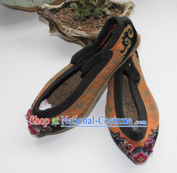 Chinese Handmade Yunnan Ethnic Orange Cloth Shoes Traditional Embroidered Shoes Yi Nationality Woman Shoes