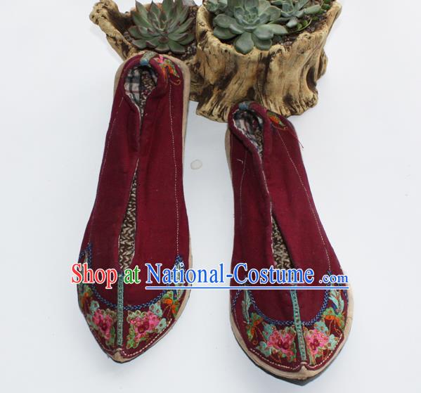 Chinese Handmade Ethnic Wine Red Cloth Shoes Yi Nationality Dance Embroidered Shoes Yunnan National Female Shoes