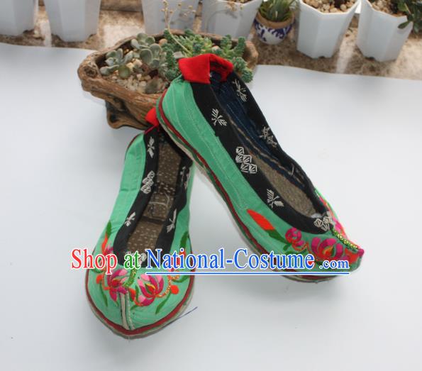 Chinese Handmade Ethnic Embroidered Green Cloth Shoes Yunnan Yi Nationality Dance Shoes National Female Shoes