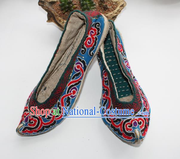 Chinese Yunnan Ethnic Female Blue Shoes Handmade Strong Cloth Soles Shoes Shui Nationality Full Embroidered Shoes