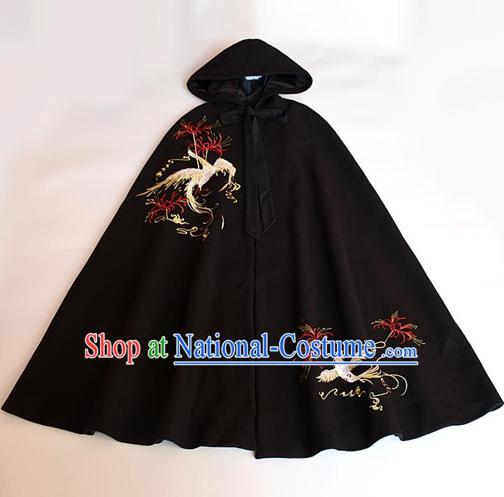 China Ancient Young Woman Embroidered Cloak Apparel Ming Dynasty Noble Lady Historical Clothing Traditional Hanfu Black Cape Garment