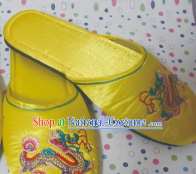 Chinese Handmade Yellow Satin Shoes Embroidery Dragon Slippers Wedding Shoes